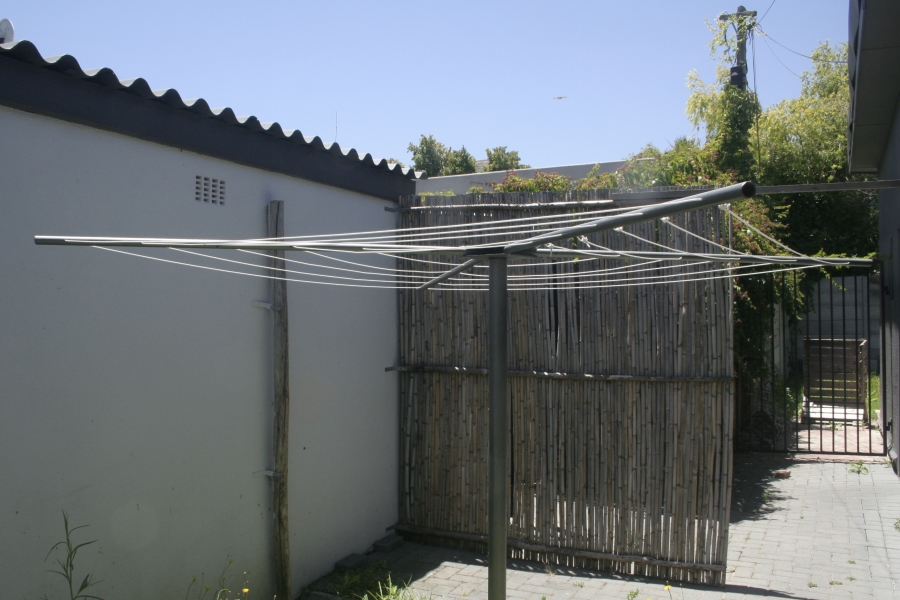 To Let 2 Bedroom Property for Rent in Martinville Western Cape